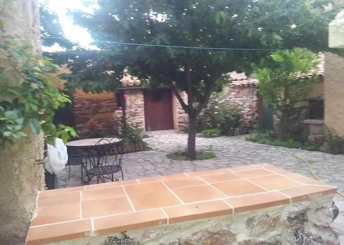 La Laguna Y La Buhardilla De La Lagu * Gallocanta